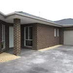 Rent 3 bedroom apartment in altona