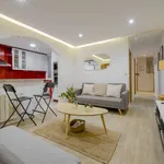 Rent a room of 87 m² in Madrid