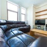 Rent 6 bedroom house in Leeds