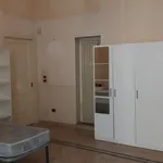 Rent 1 bedroom apartment of 30 m² in napoli