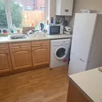 Rent 4 bedroom house in Leeds