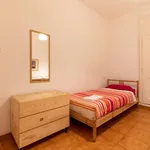 Rent a room in lisbon