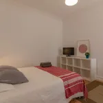 Rent a room of 80 m² in lisbon