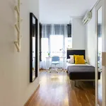 Rent a room of 130 m² in Madrid