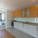 Rent 3 bedroom apartment of 109 m² in Porto