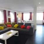 Rent 4 bedroom apartment of 55 m² in Paris