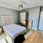 Rent 5 bedroom house in Swansea