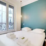 Appartement de 355 m² avec 1 chambre(s) en location à Paris