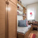 Rent 4 bedroom apartment in Barcelona