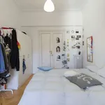 Rent a room of 200 m² in madrid