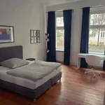 Miete 4 Schlafzimmer wohnung von 120 m² in Berlin