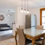 Appartement de 92 m² avec 4 chambre(s) en location à Beziers