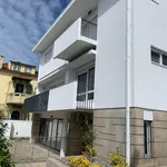 Rent 12 bedroom house in Porto