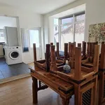 Rent 5 bedroom flat in South East England