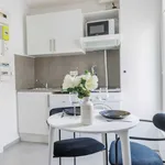 Appartement de 258 m² avec 1 chambre(s) en location à Paris