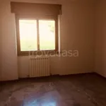 Appartamento in affitto a Valmadrera via San Carlo Borromeo, non arredato/vuoto, terrazzo, zona servita - TrovaCasa