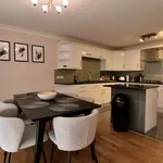 Rent 5 bedroom apartment of 98 m² in Cambridge