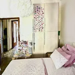 Rent 4 bedroom apartment of 95 m² in Milan