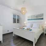 Rent 6 bedroom house of 187 m² in Marbella