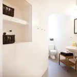 Rent 1 bedroom apartment of 65 m² in Prague