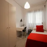 Rent a room of 150 m² in valencia