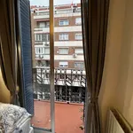 Rent a room of 100 m² in Madrid