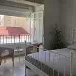 Rent a room of 120 m² in Alicante