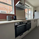 Rent 5 bedroom house in Leicester