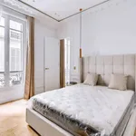 Rent 4 bedroom apartment of 94 m² in Paris