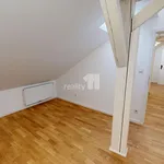 Pronajměte si 2 ložnic/e byt o rozloze 93 m² v Pelhřimov