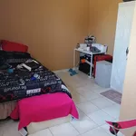 Rent 1 bedroom house in Roodepoort