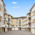 Rent 2 bedroom apartment in Lane Cove