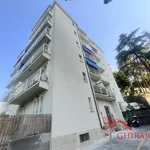 Affitto 5 camera appartamento di 81 m² in Genoa