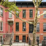 Rent 2 bedroom house of 139 m² in New York City