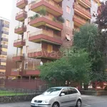 Affitto 3 camera appartamento di 120 m² in Paderno Dugnano