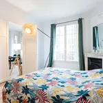 Appartement de 550 m² avec 1 chambre(s) en location à Paris