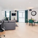 Rent 2 bedroom apartment of 1200 m² in Watford