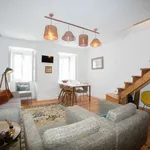 Rent 2 bedroom apartment of 100 m² in lisbon