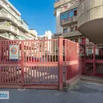 Affitto 4 camera appartamento di 127 m² in Catania