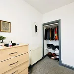 Rent 3 bedroom apartment in East Midlands