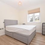 Rent 2 bedroom flat in South East England