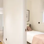 Alquilo 2 dormitorio apartamento de 117 m² en Madrid