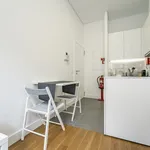 Rent 1 bedroom apartment of 377 m² in Porto