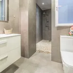 Rent 4 bedroom apartment in Valencia