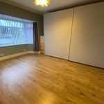 Rent 3 bedroom flat in North West England