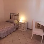 Rent a room of 200 m² in Rome