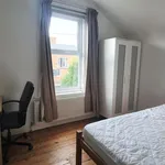 Rent 3 bedroom flat in South East England