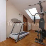 Rent 5 bedroom house of 180 m² in Pietrasanta