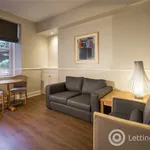 Rent 2 bedroom flat in Aberdeen