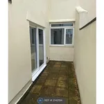 Rent 2 bedroom flat in Wales